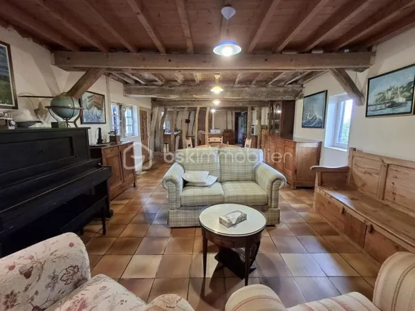 ***MAISON ANCIENNE TYPE LONGERE DE 3 CHAMBRES 116M2 HAB AVEC 1440 M2 TERRAIN AUPPEGARD***