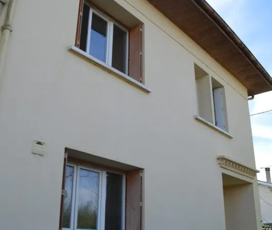 500 METRES CENTRE VILLE RIVE DROITE