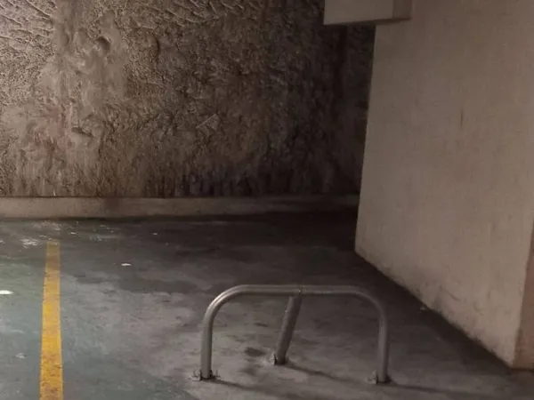 Parking 12 m²