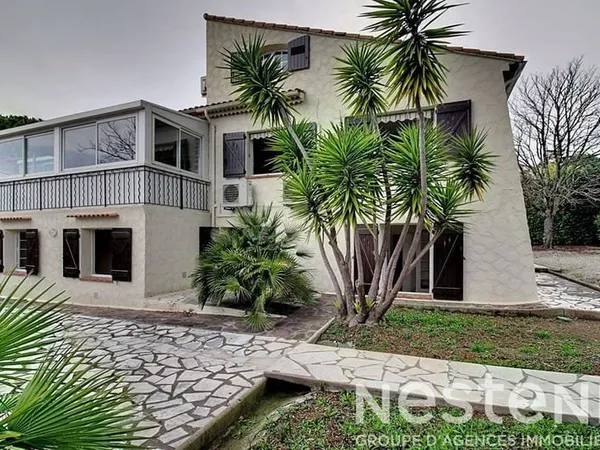 Maison 12 pièces 264 m²