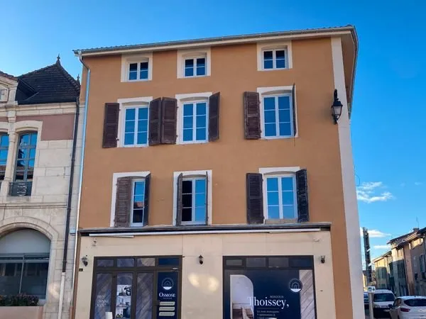 Local commercial 91 m2 - THOISSEY CENTRE