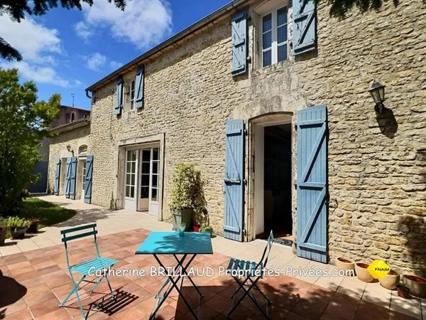 Maison Champagne Les Marais 7 pièces 171 m2