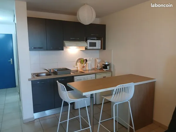 Beau Studio meublé dans résidence sécurisée vue mer proche de l'université