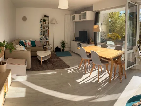 Appartement 3 pièces 62 m² + 2 terrasses + 1 espace verdure + 1 box