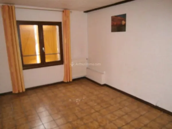 Chambre Location Blaye-les-Mines 1p  285€