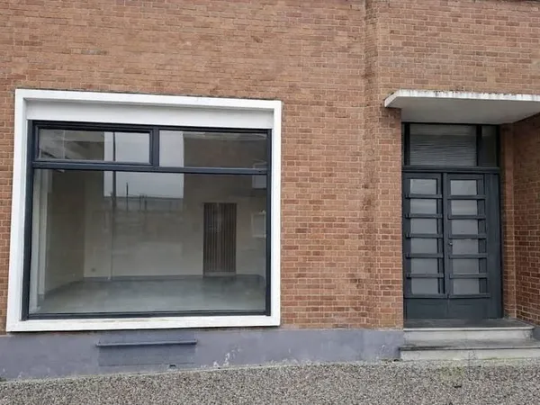 Local 3 pièces 50 m²