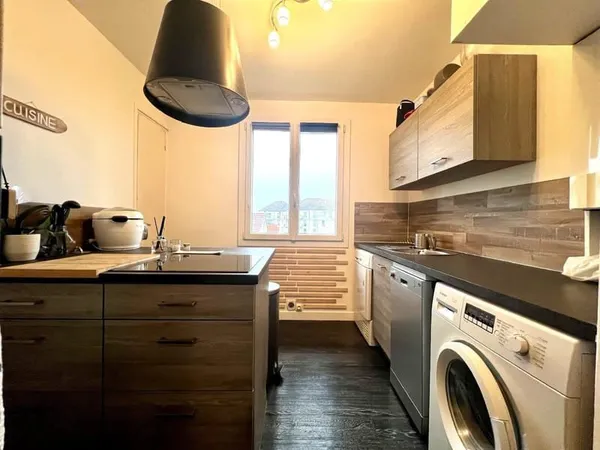 Appartement 3 pièces 62m2 - Dernier étage + Garage