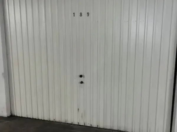 Box garage fermé à louer Faubourg National Strasbourg