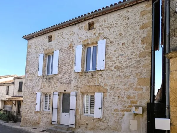 Maison en pierre rénovée