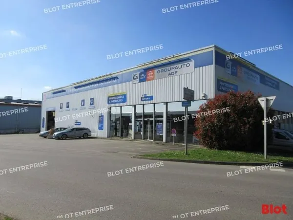 Local d'activité 1500 m²