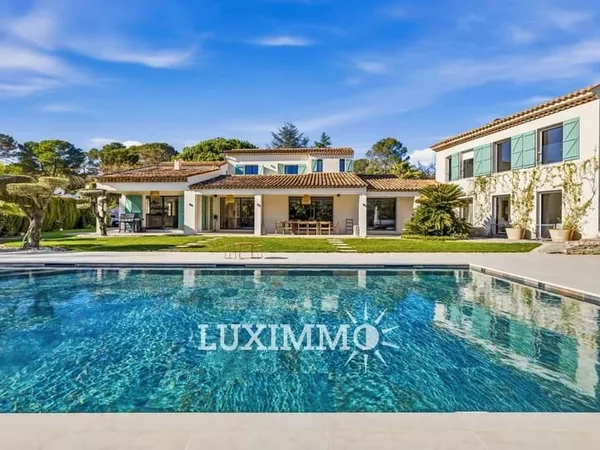 VILLA RÉNOVÉE 7 CH - SECTEUR PREMIUM