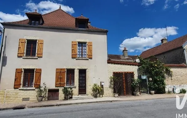 Vente Maison de village 7 pièces