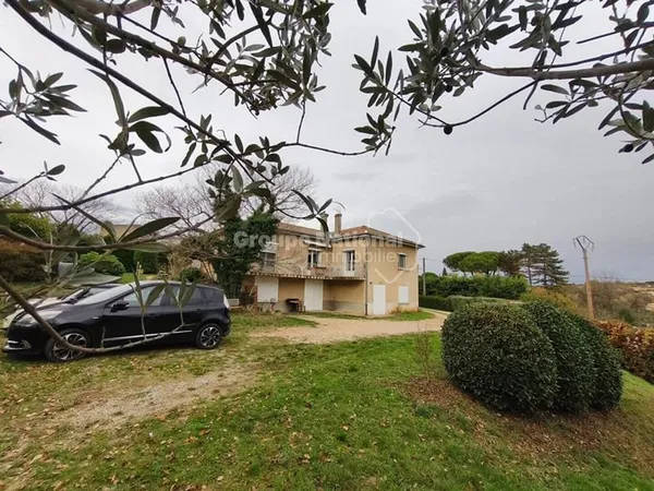 Maison 6 pièces 166 m²