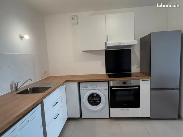 À LOUER - Superbe T4 meublé avec double balcon dans résidence neuve à Orly (94310)