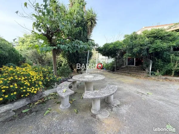 Villa 5 pièces 142 m²