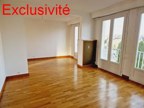 APPARTEMENT 5 PIECES (104 m2) COMPIEGNE PROCHE CENTRE VILLE
