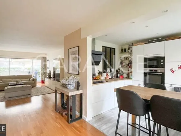 Appartement 3 ou 4 pièces à Paris (75012) TRES BON ETAT, T