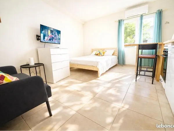 Studio avec jardin tout compris moyenne durée