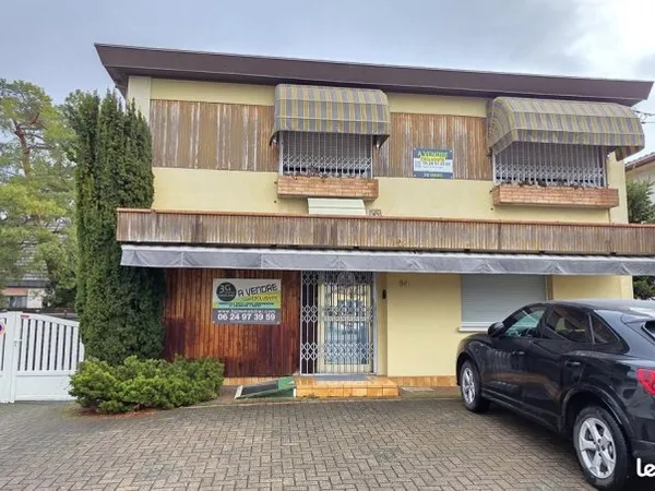 Maison d'habitation avec 3 appartements, local commercial et entrepot 180 m2 à Kingersheim près de M