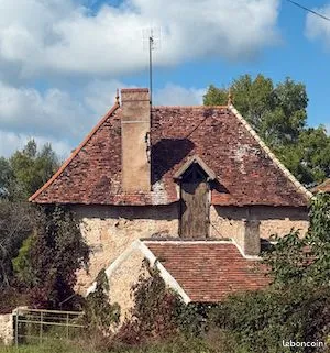 Vente maison et corps de ferme à rénover