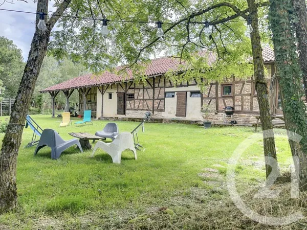 Maison 8 pièces 168 m²