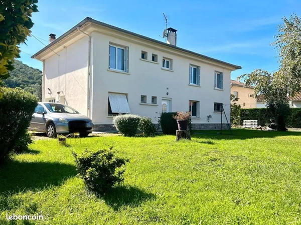 Maison 8 pièces 207 m²