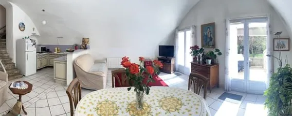 SAINT ZACHARIE Appartement de type 3, 92 m², terrasse, garage et jardin