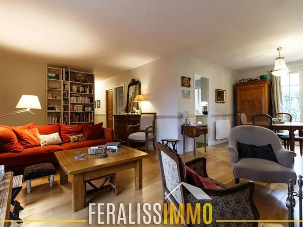 Maison de plain-pied 8 pièces 169 m²