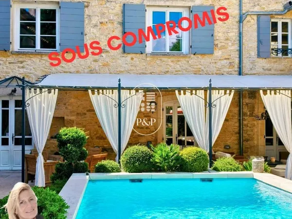 Mas 10 pièces 431 m²