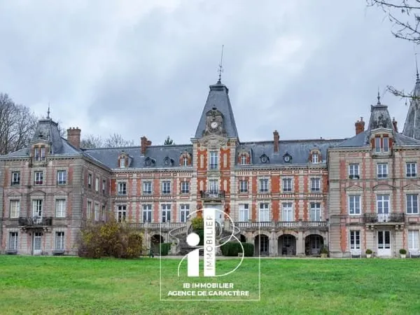 PROCHE FONTAINEBLEAU ET BARBIZON - DANS UN CHATEAU XVIIIème SIECLE - SPLENDIDE APPARTEMENT DE 116 M²