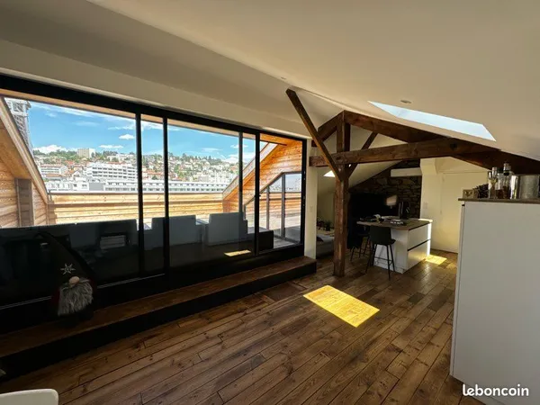 Appartement duplex avec tropezienne