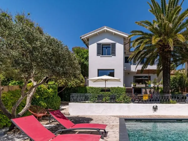 Maison individuelle 5 pièces 144 m²