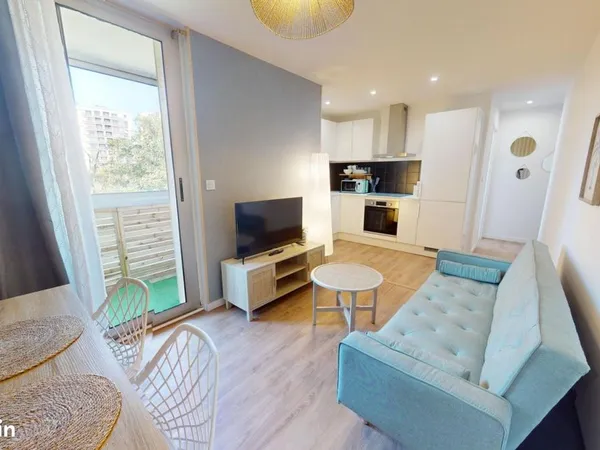 Chambre 5 pièces 73 m²