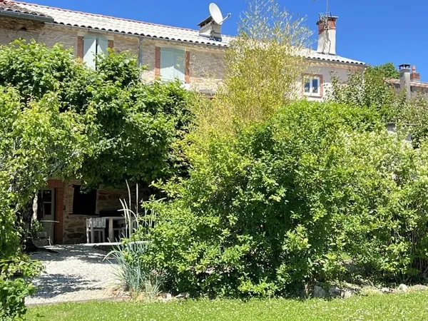 Maisons avec garage et jardin