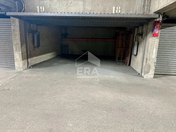 Parking/box 25 m²