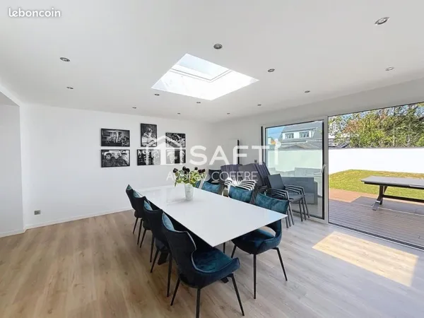 Propriété 7 pièces 169 m²