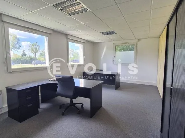 Bureaux 81 m²