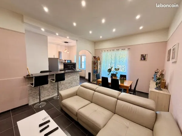 Appartement 78m2 - F3 - Secteur rechercher Sainte-Marie avec Double Garage et Cave