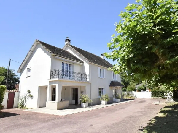 AGRÉABLE MAISON ANCIENNE