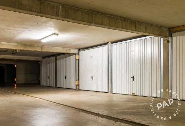 Stationnement Location Paris   111€