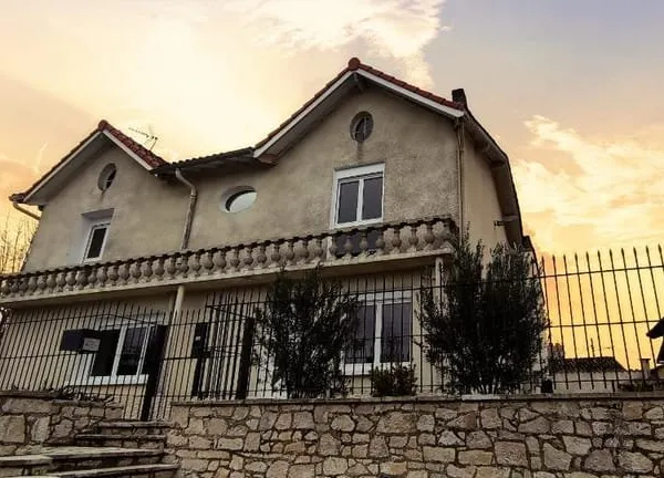VENTE : maison T7 (220 m²) à Beaupuy