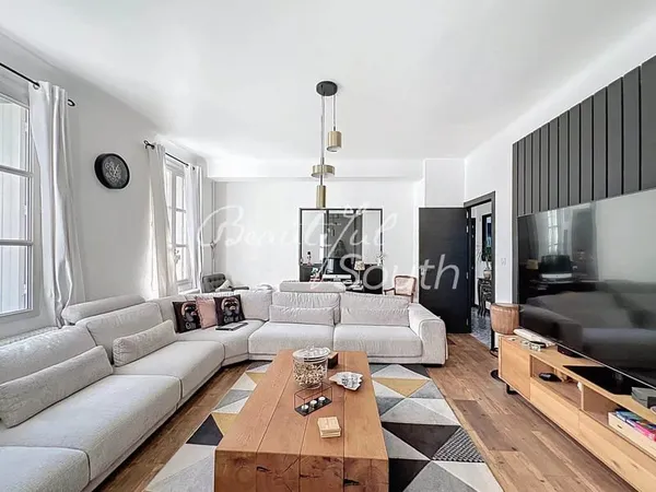 MAISON DE VILLAGE RENOVEE AU COEUR DE CANET