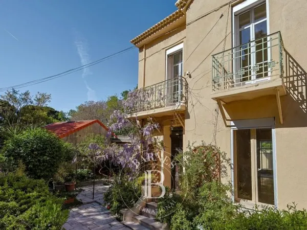 Opportunité rare - maison 120m2 avec piscine à rénover dans une