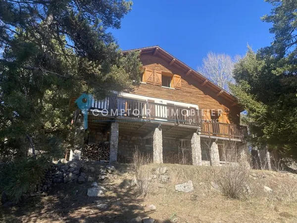 MAGNIFIQUE CHALET INDIVIDUEL à BOLQUERE