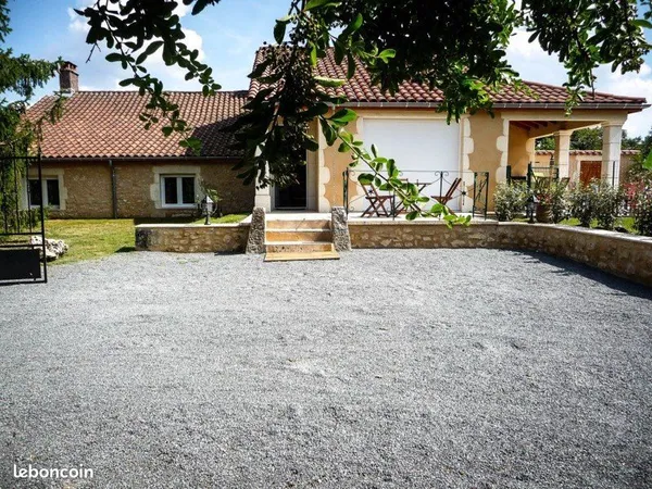 Dordogne,maison Dependance piscine