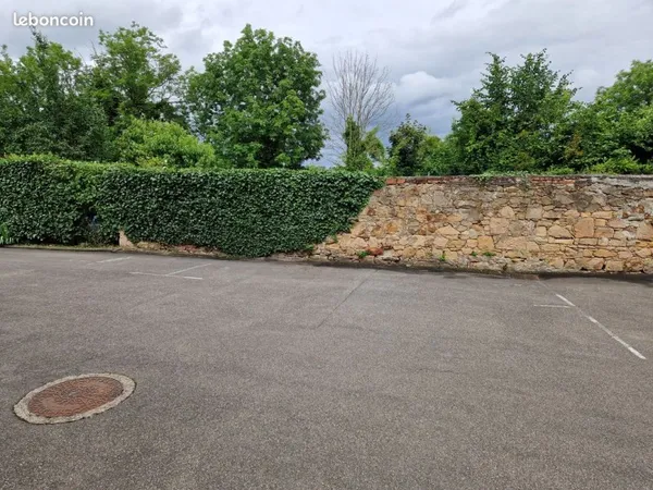 Loue parking