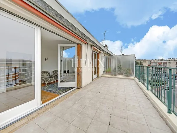 Appartement Le Vésinet 4 pièces 70 m2. Dernier étage avec terrasse et ascenseur