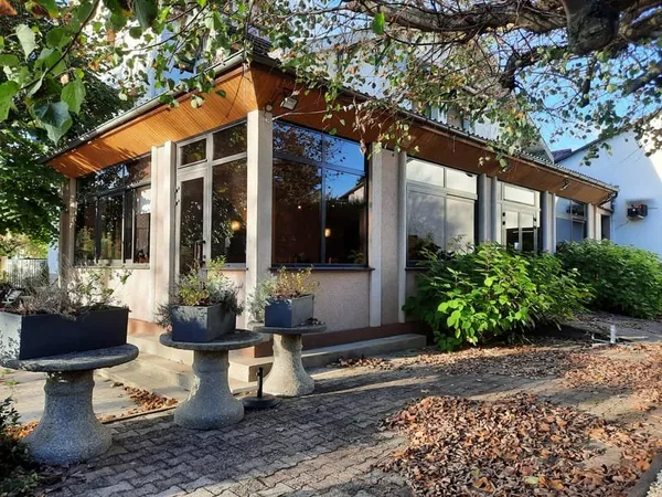 1.6 hectare - Bar/Retaurant - habitation...