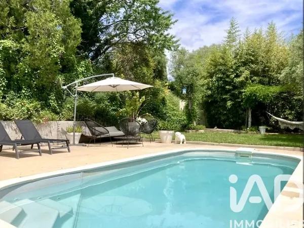 Maison 5 pièces 185 m²