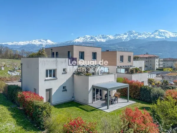 MONTBONNOT - Entre appartement et maison dans un cadre privil?